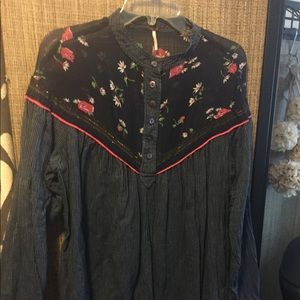 Print Top with side pockets